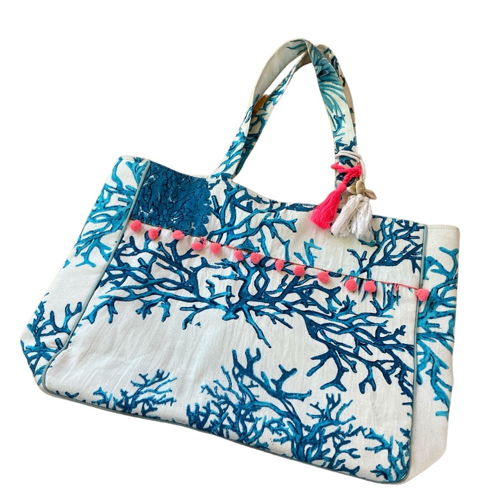 Debbie Katz  South Beach Pool Bag White and Blue 19” x 14”